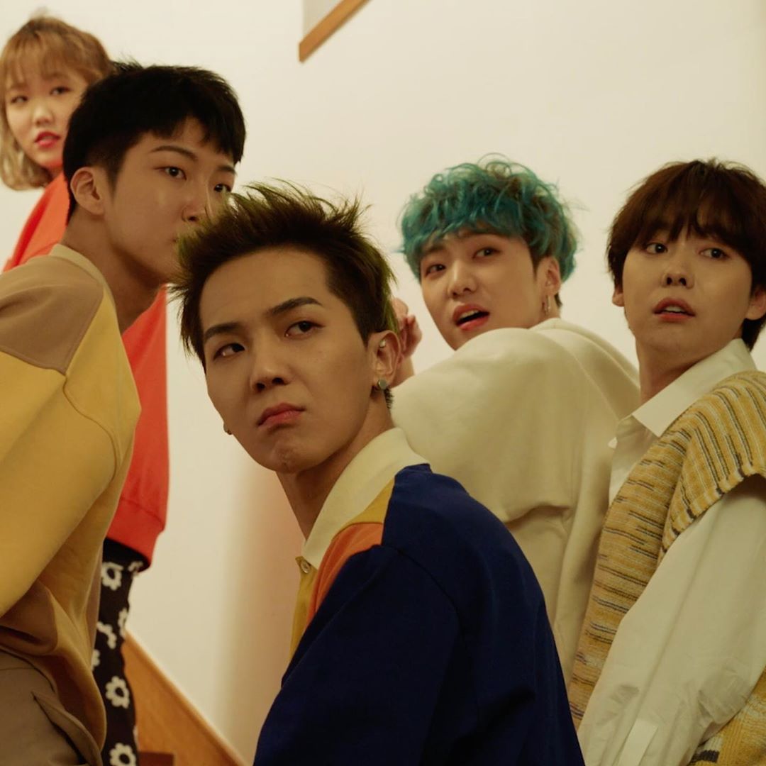 WINNER's new song 'Hold', seizing the music chart, revealing the MV behind