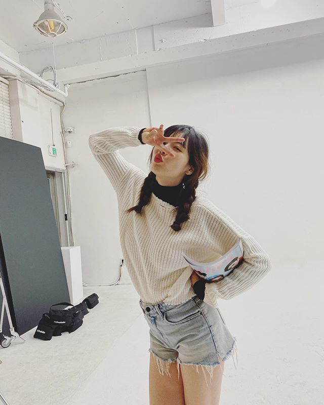 DAWN ♥ Hyun-a's perfect body with leggings