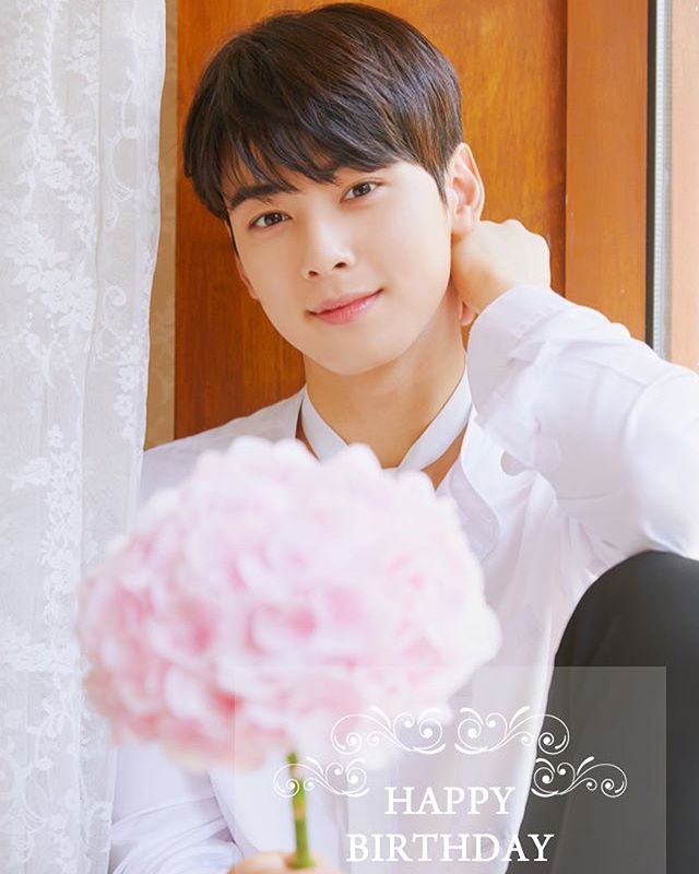 Astro Cha Eun woo Thanks Everyone Who Greeted Him on His Birthday