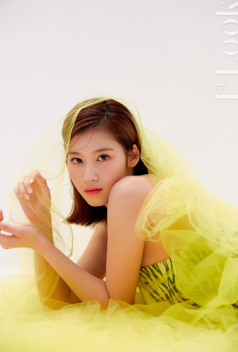 TWICE's Sana Exudes Charm, Innocence in First Solo Pictorial with '1st Look'