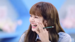 Contestants Bravely Ask Lisa about her Bangs 