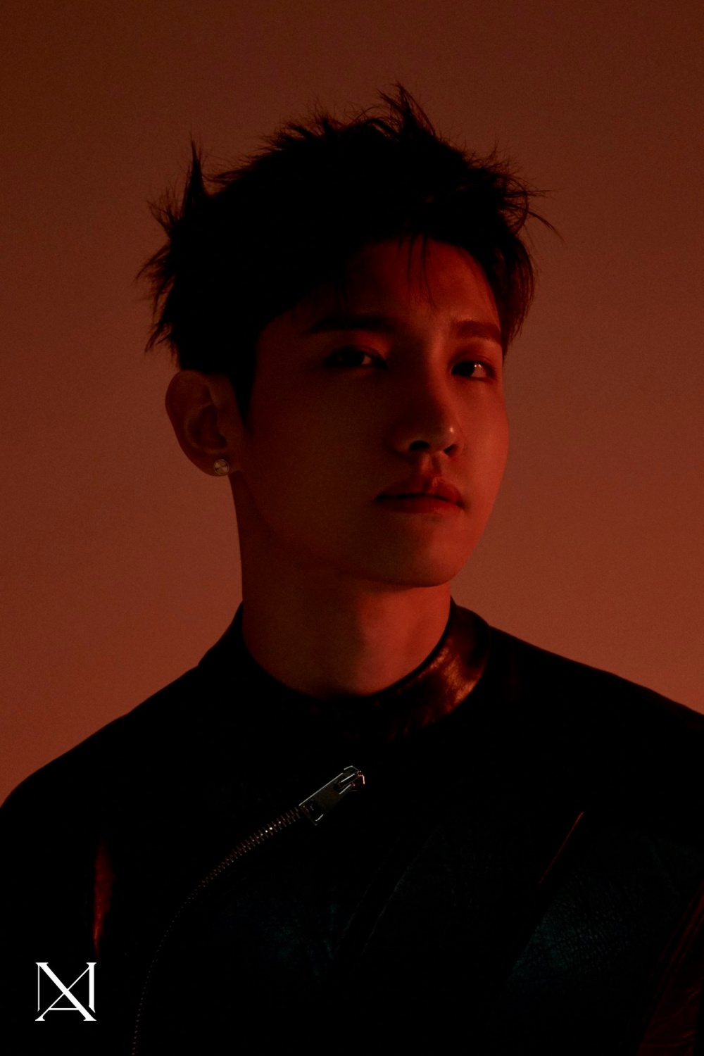 TVXQ's Changmin Exudes "Homme Fatal" Aura in "Chocolate" MV