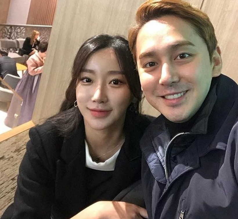 First Generation Idol  Kim Sang Hyuk Files Divorce After One Year Marriage