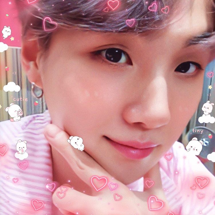 BTS's Suga Updates Fans With a Selca