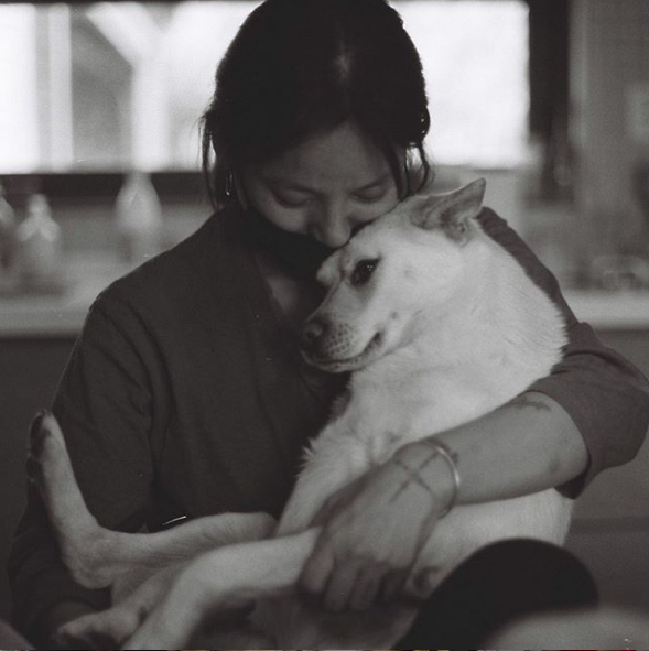 Lee Hyo-ri Looks for Someone to Adopt an Abandoned Dog