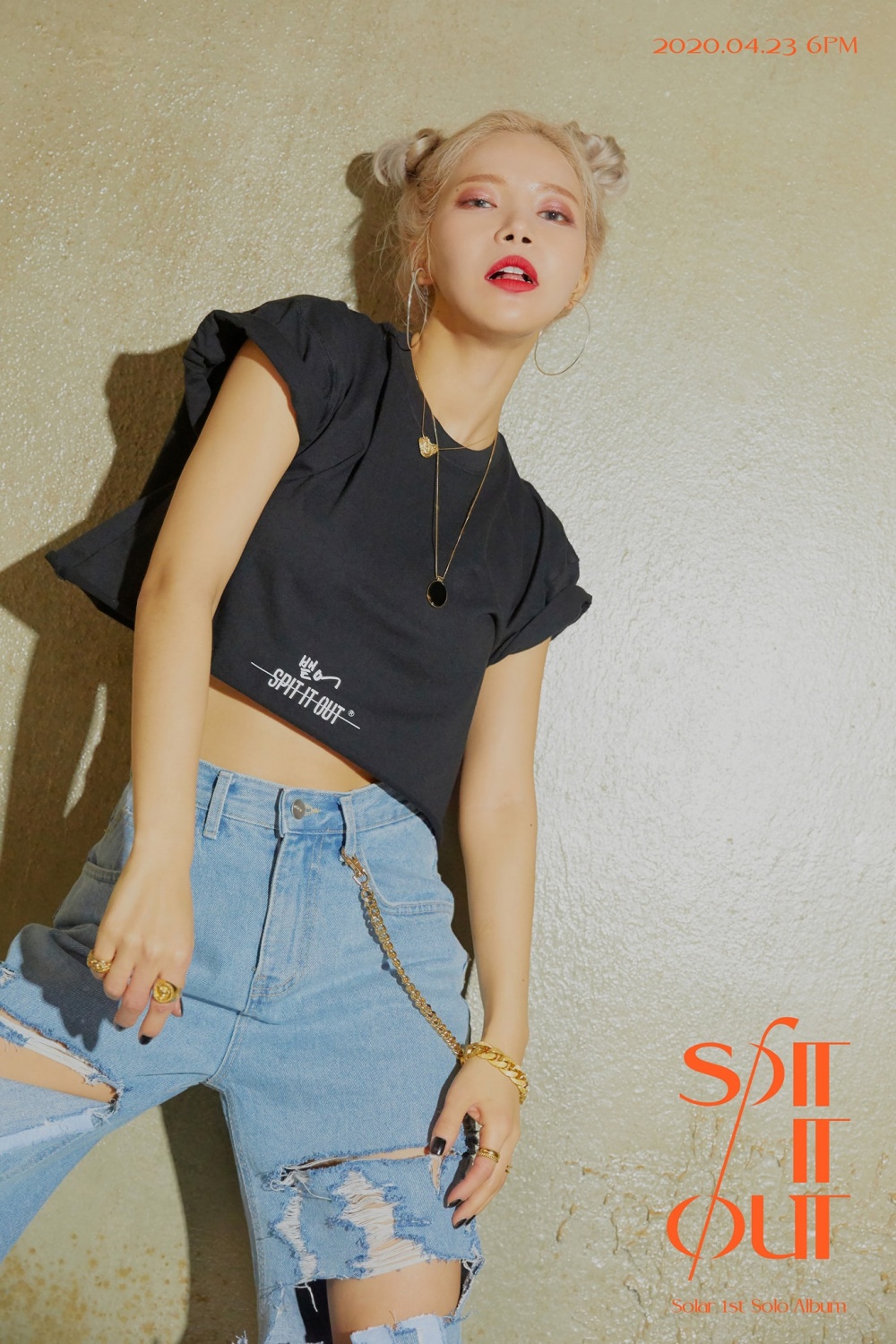 WATCH: MAMAMOO's Solar is Cool and Edgy in "SPIT IT OUT" Teasers