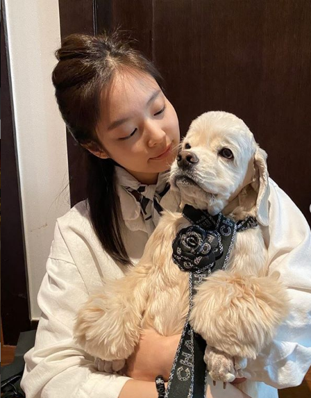 Jennie Poses For Vogue Korea With Kuma The Dog Where Is Kai Fashion