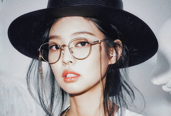 Look! Jennie Kim's ‘Jentle Home’ Eye wears are So Cool and Chic