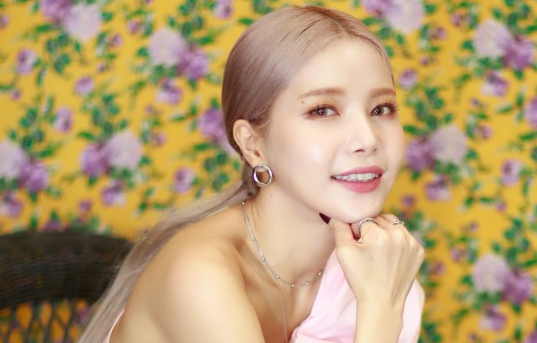 MAMAMOO Solar's Youtube Channel Reached 2 Million Subscribers