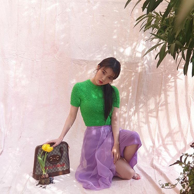 IU, biting flowers and radiating charm, The goddess of spring