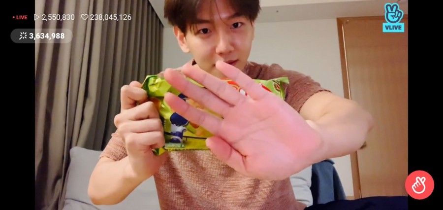 EXO Baekhyun Tried to Act Like a Vlogger But His Failed Gestures Will Make You Laugh