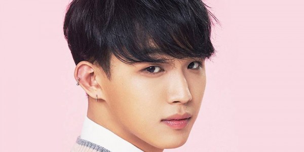 BTOB Hyunsik Writes Touching Letter To Fans Following The Announcement of His Enlistment