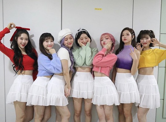 OH MY GIRL, new song 'Dolphin' is on the rise