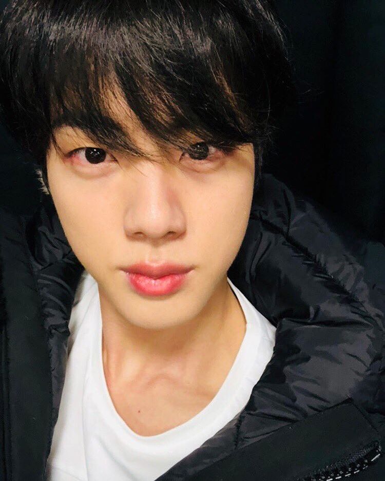 BTS Jin, good-looking doesn't rest even if you take a rest all day
