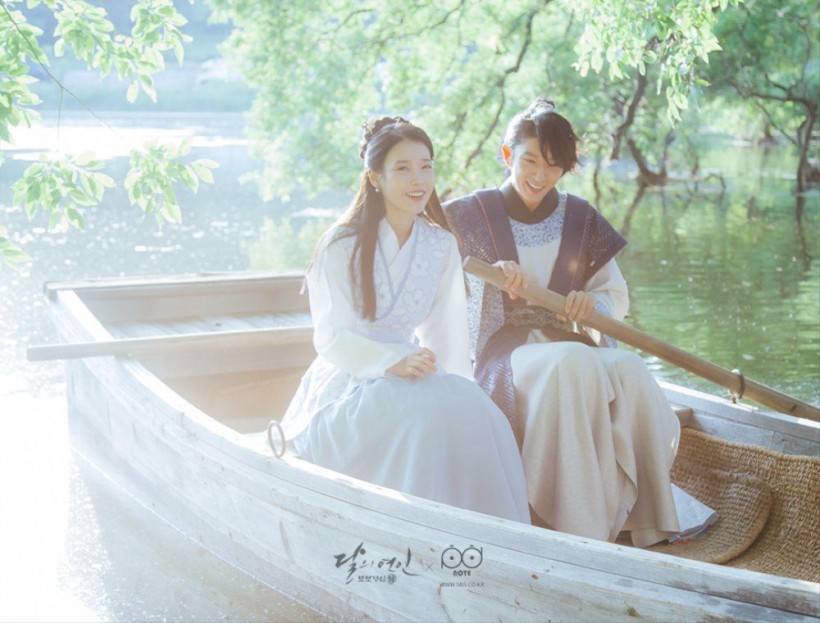 IU and Lee Joon Gi Relives Their Drama Characters Hae Soo and Wang So Through Instagram Interaction 