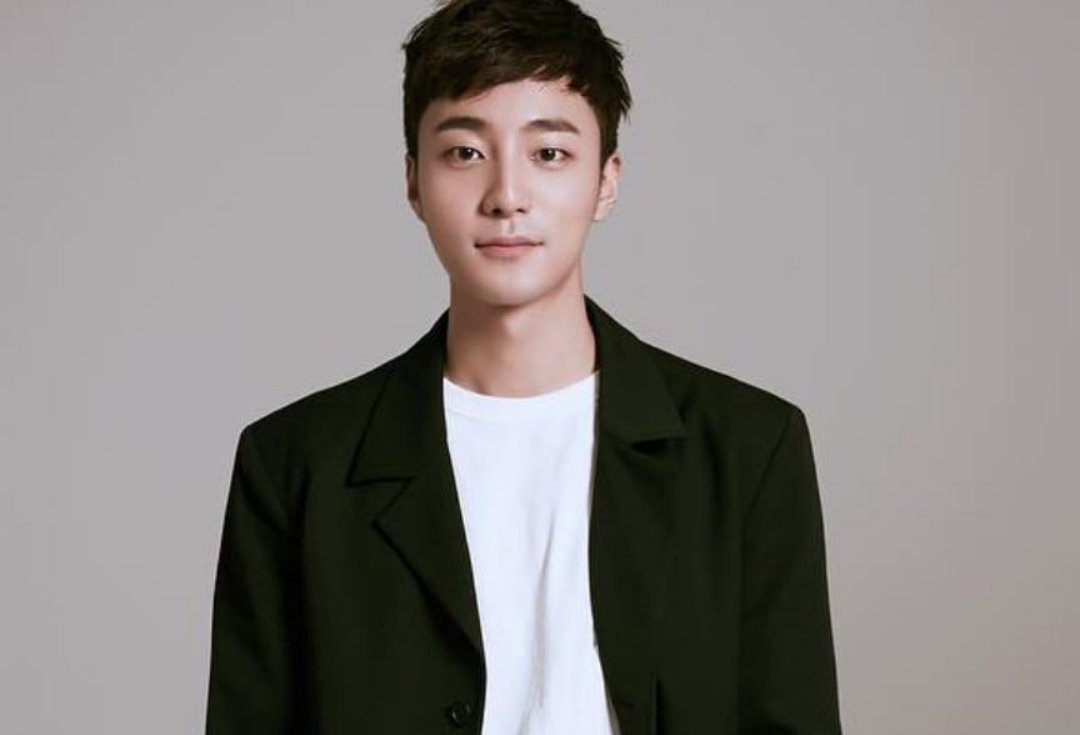 Roy Kim To Release New Track Ahead of Enlistment | KpopStarz