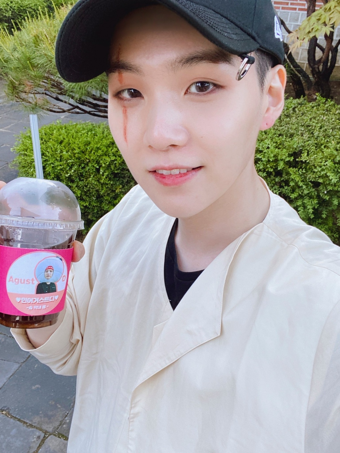 BTS SUGA, J-Hope coffee tea gift certification "Overwhelming thanks"