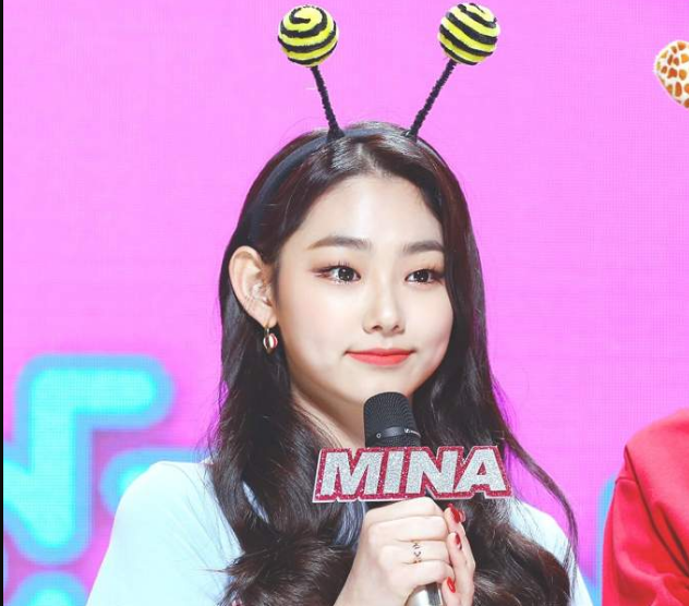 Gugudan's Mina To Leave MC Spot On "Music Core" After Two Years