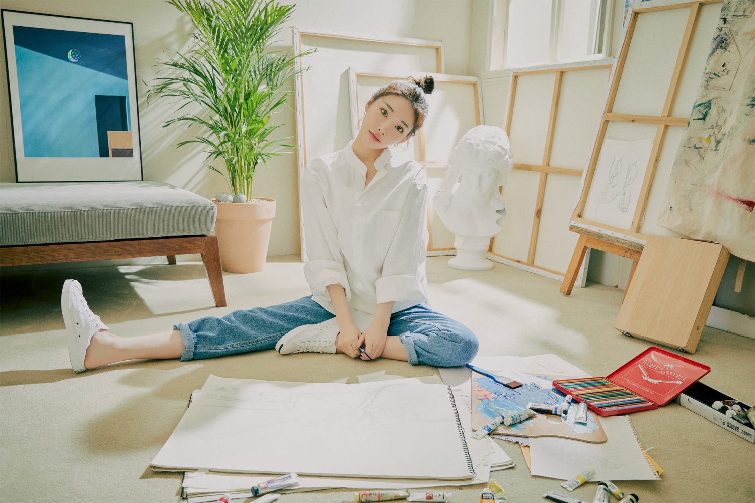 Chungha releases new single'Be Yourself' on the 9th, Cool summer energy
