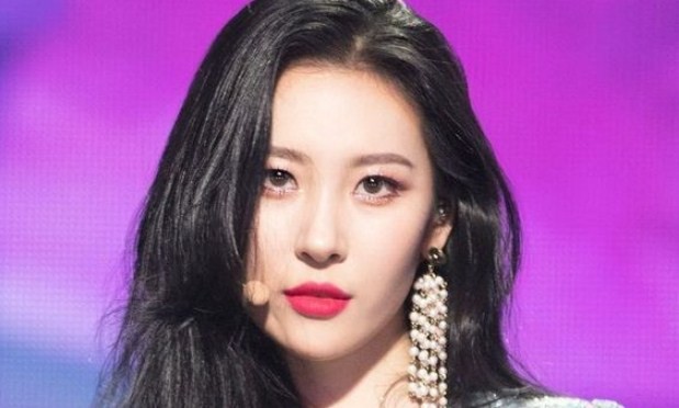 Sunmi's Fans Fear She is Having Health Concerns Due to SNS Updates