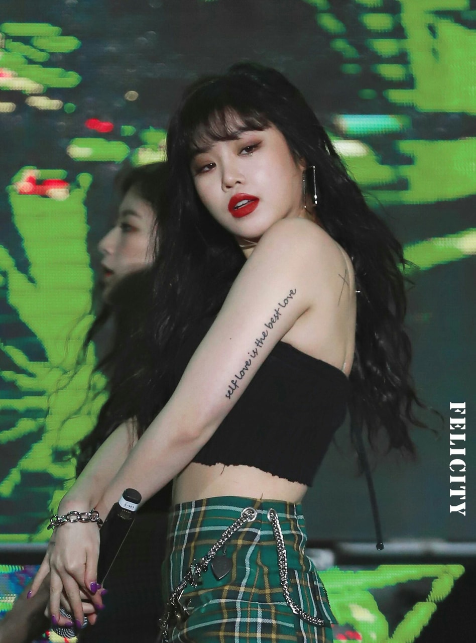 How would you describe (G)-IDLE's Soojin's looks? - Quora
