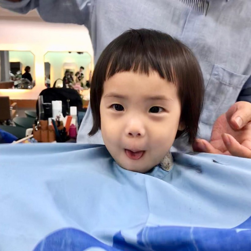 These Adorable Photos of S.E.S Eugene’s Daughter Will Complete Your Day: Is it Rohee or Rorin?