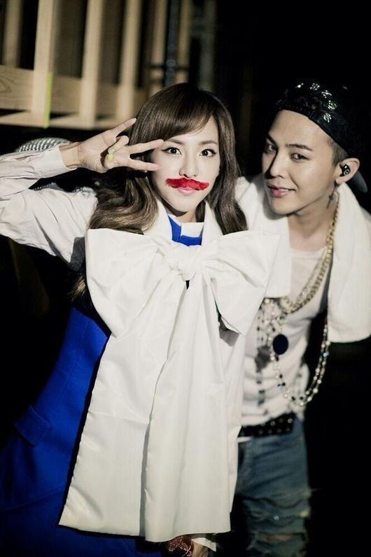 Sandara Park Reveals Story Behind G-Dragon’s Hand-Doodled Sneakers + How Special It Is 
