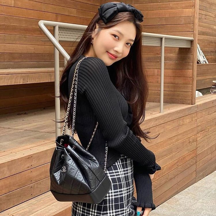 Red Velvet Joy Impresses Fans With Her Style in New Instagram Photos
