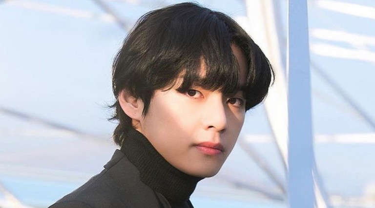 BTS V Thrilled Fans With His Post + Is He And Peakboy Working On A New Song?