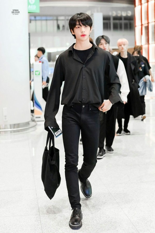 These Idols are Known for Their Crazy Long Legs | KpopStarz