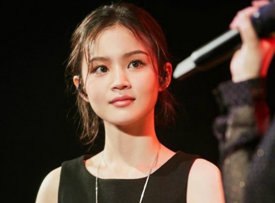 Lee Hi Reveals Why YG Entertainment Only Allows 5 Artists to Comeback Every Year