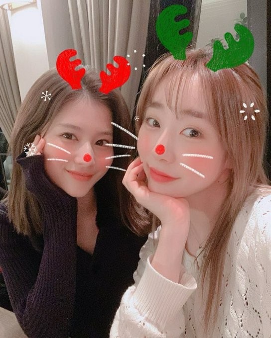 WJSN's Yeonjung shared details about her adorable friendship with TWICE's Sana!