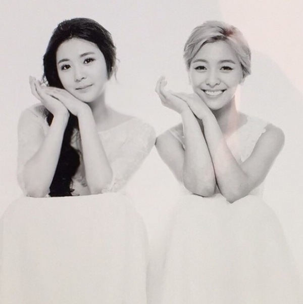 Idola K-pop Ini Sebenarnya Punya Saudara Kembar! Bisakah Anda Menemukan Perbedaannya? 