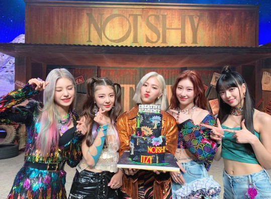 ITZY'Not Shy' gained first place on the music chart, Premonition of 4 consecutive hits