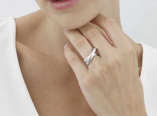 Are You Looking For An Infinity Ring? 4 Reasons You Should Go For Silver