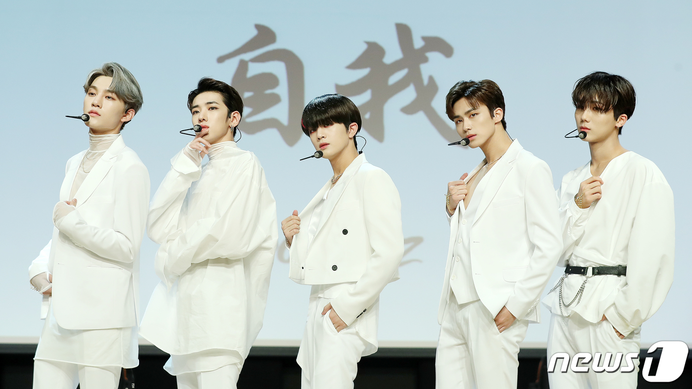 DONGKIZ Releases 3rd Single Album + Exhibits Passionate Performance at