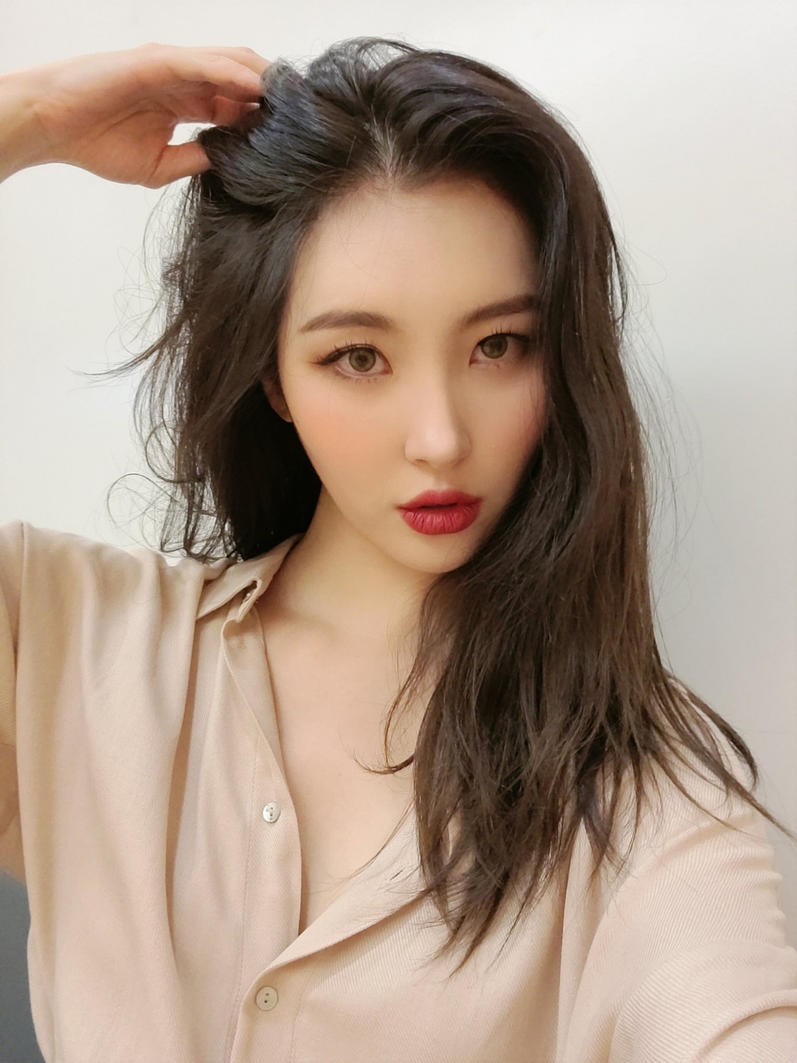 Sunmi Impresses With Shades of Purple on Cosmopolitan's September Issue ...