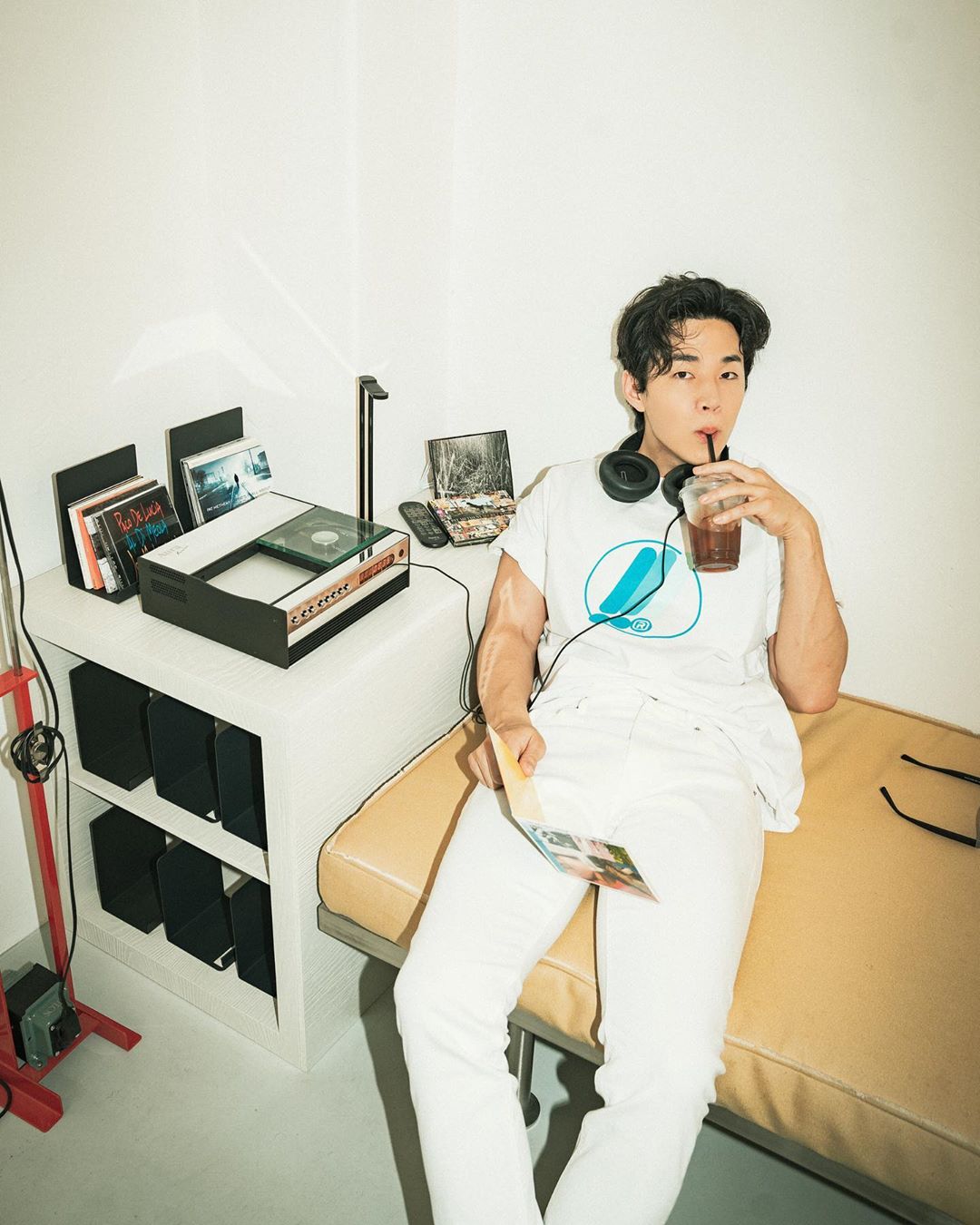 Henry, selected as 'Korea Power YouTuber 100', 1 million subscribers in 5 months