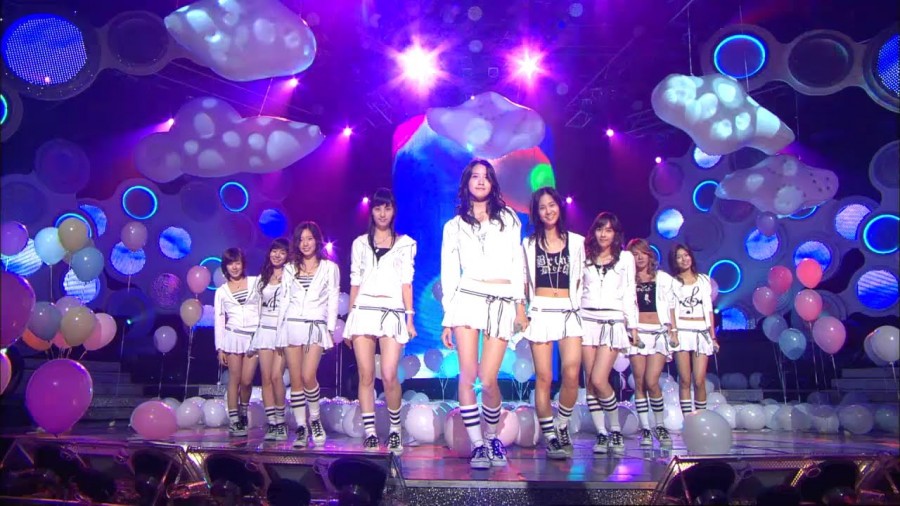 Girls' Generation / "Into The New World"