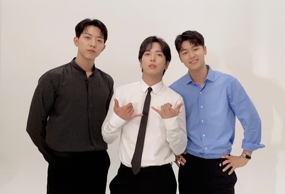 'Military Fulfilled' CNBLUE renews contract with FNC "We will make a comeback in 3 years and 8 months"