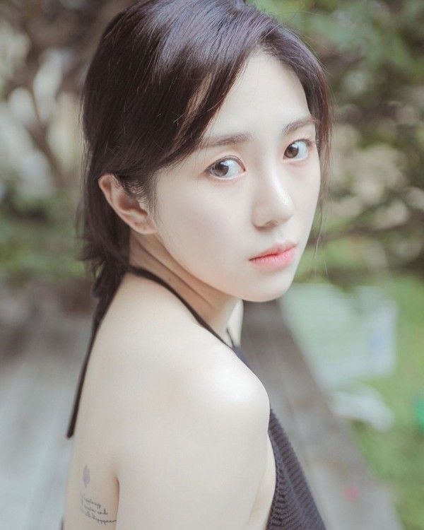 Fans Worry About Former AOA  Member Mina  After Latest 