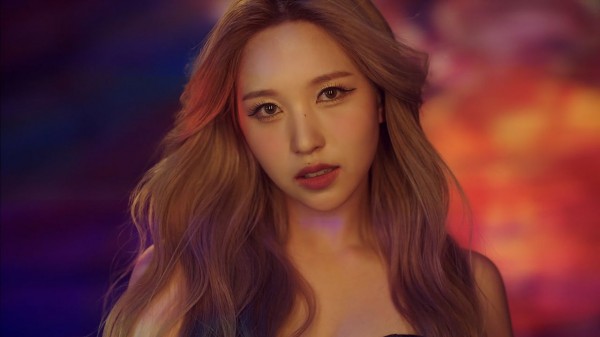 Twice Mina Reveals She Bled While Practicing The Dance For I Can T Stop Me Kpophit Kpop Hit