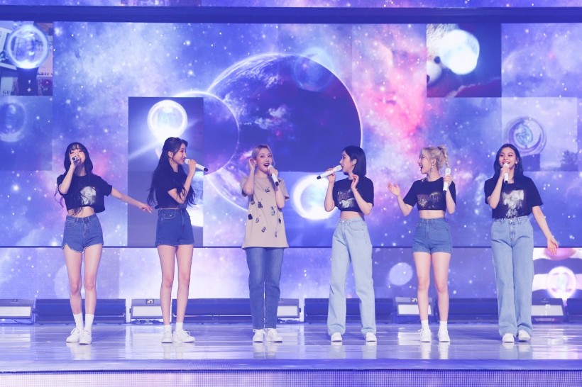 GFRIEND Successfully Holds First Online Concert