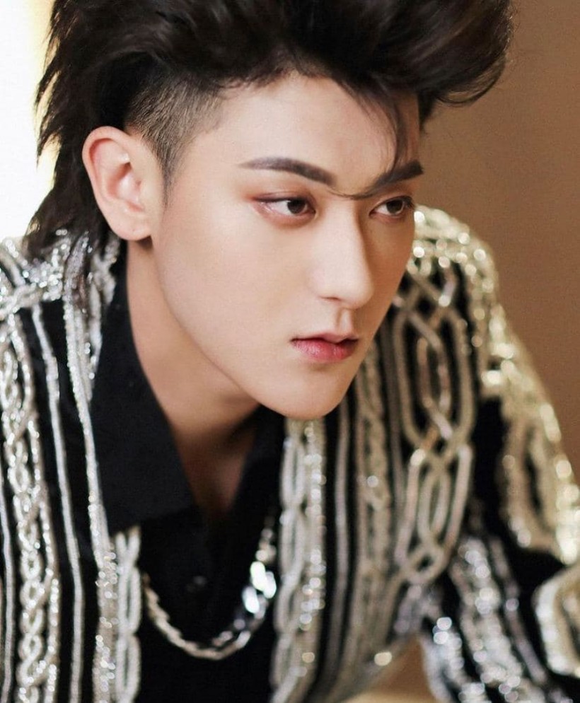 Former EXO Tao Gives Advice to Fan Asking What to Do if Her Boyfriend Cheats