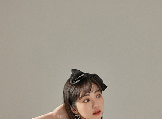 'AOA native' Kwon Mina is preparing for beauty business, Will show various appearances