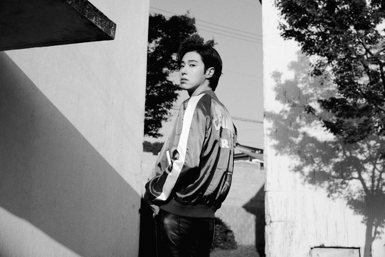 TVXQ Yunho Drops New Teasers for Upcoming Solo Album 'NOIR' | KpopStarz
