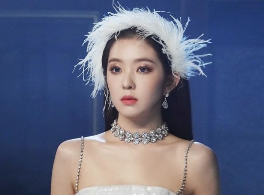 Red Velvet Irene Writes to Fans for the First Time Since Attitude Controversy