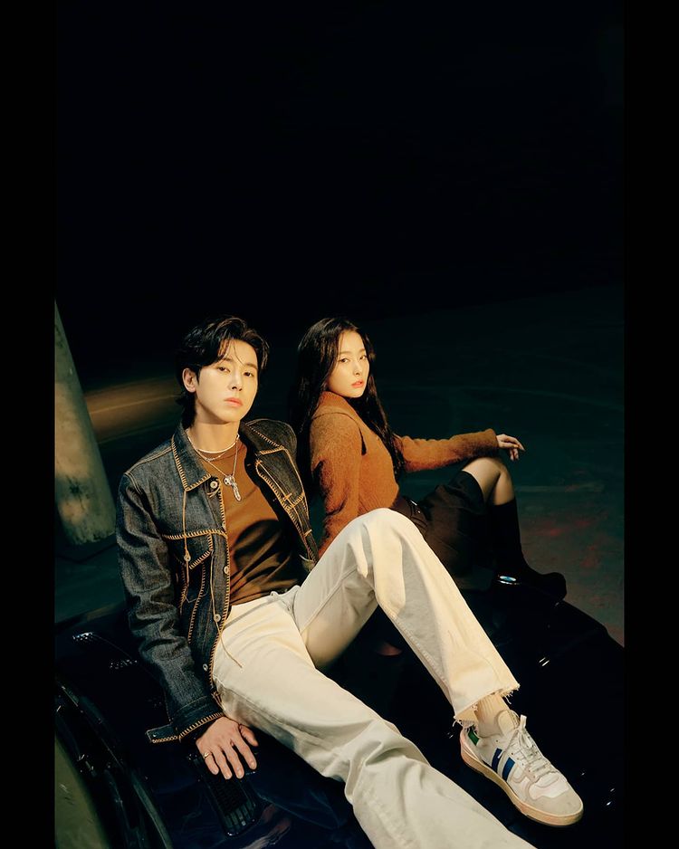TVXQ Yunho reveals behind-the-scenes photo of the video taken with Red Velvet Seulgi