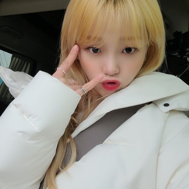 OH MY GIRL Seung Hee certified to appear in 'Romantic Call Center' with blond fairy visual