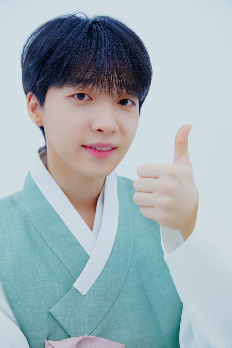 Jeong Se Woon, "Thumbs Up!" for The Year of the Ox